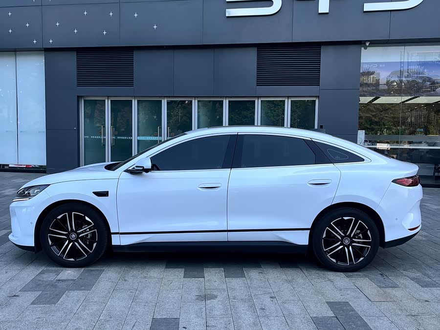 BYD Qin L 2025 car image #6