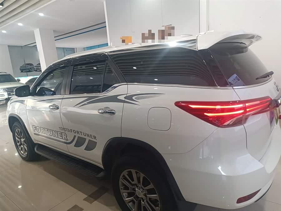 Toyota Fortuner 2019 car image #6