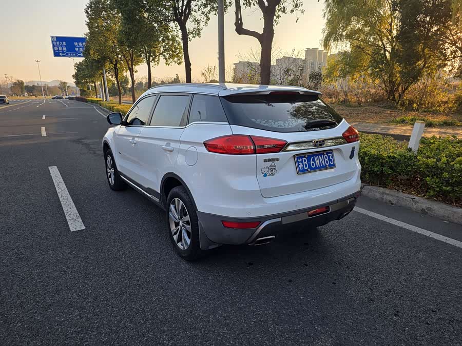 GEELY Boyue 2017 car image #6