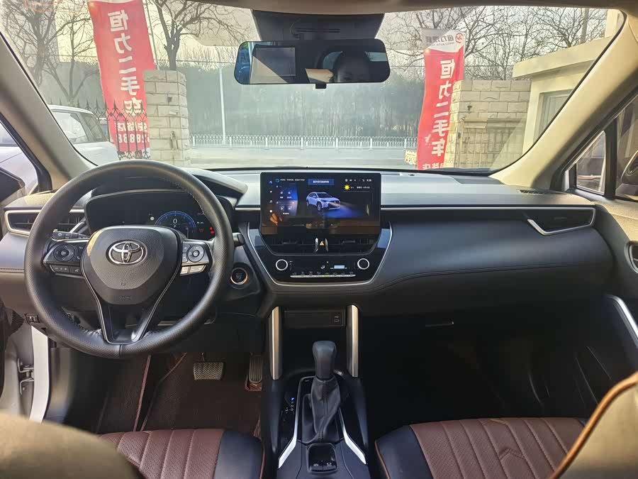 Toyota Corolla Cross 2023 immagine di auto #6