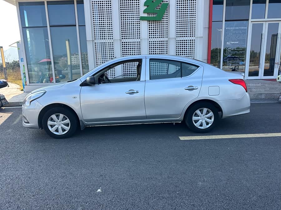 Nissan Sunny 2017 car image #6