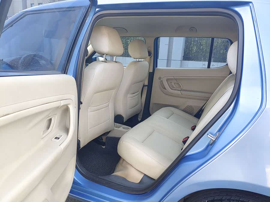 Skoda Fabia 2013 immagine di auto #6