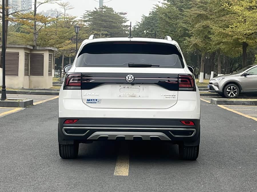 Volkswagen T-Cross 2020 #6 Volkswagen T-Cross 2020 car image #6