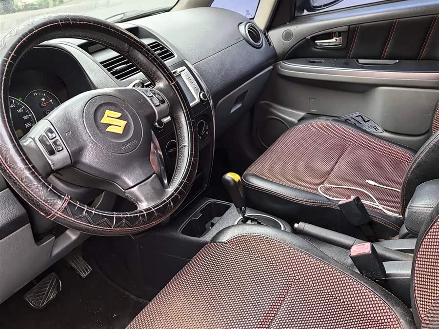 铃木 天语 SX4 2010 汽车图片 #6