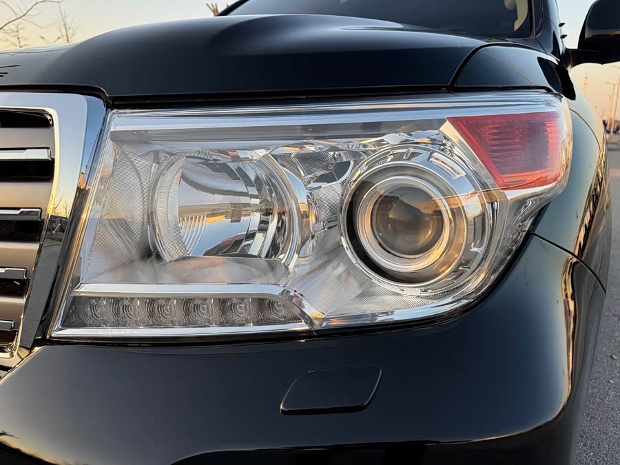 Toyota Land Cruiser 2008 car image #6