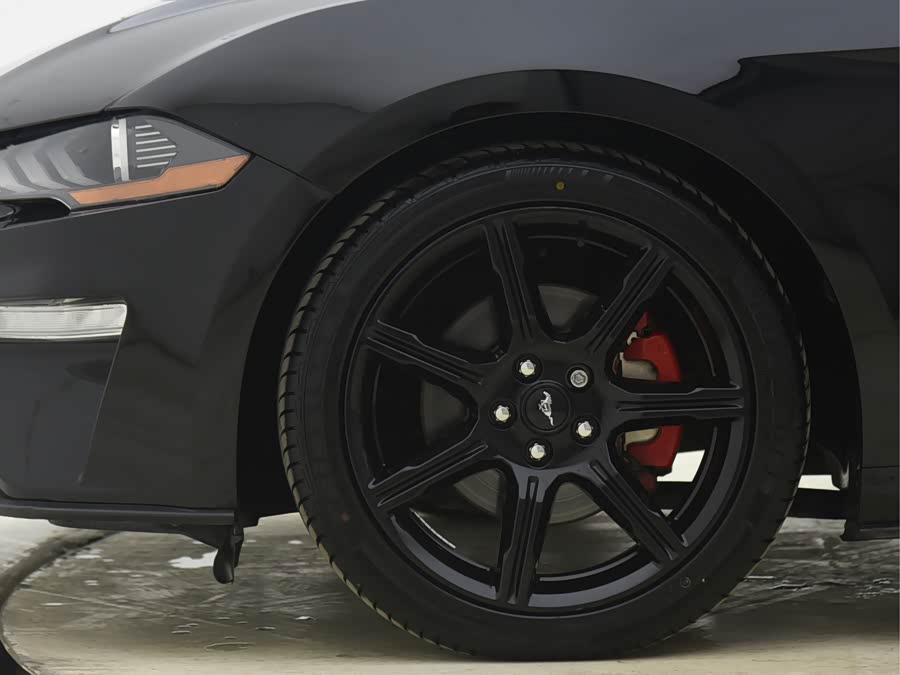 Ford Mustang 2022 صورة سيارة #6