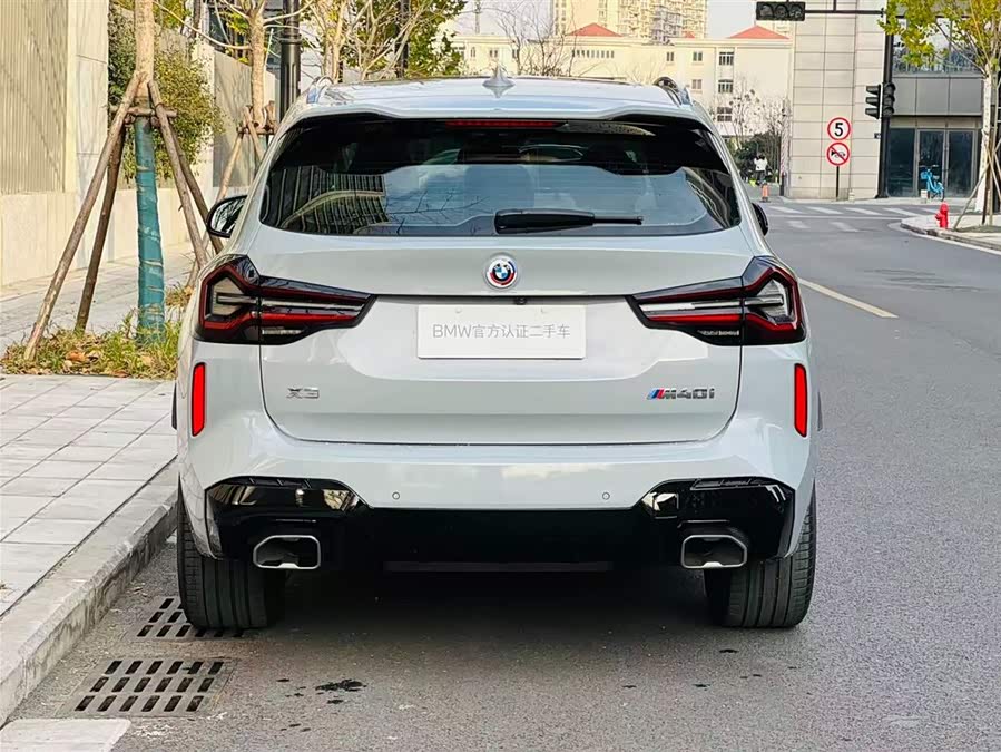 BMW X3 M40i 2023 #6 BMW X3 M40i 2023 car image #6