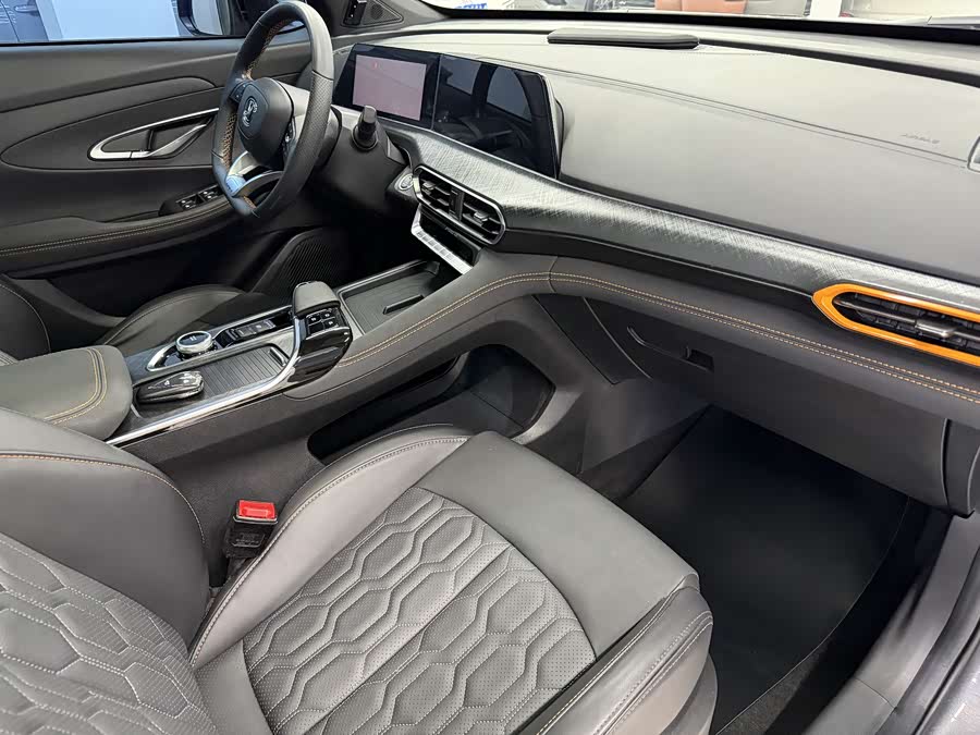 Changan UNI-T 2022 car image #6