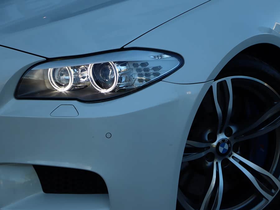 BMW M5 2013 #6 BMW M5 2013 car image #6