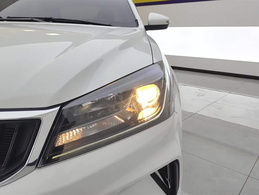 GEELY Emgrand 2021 car image #6