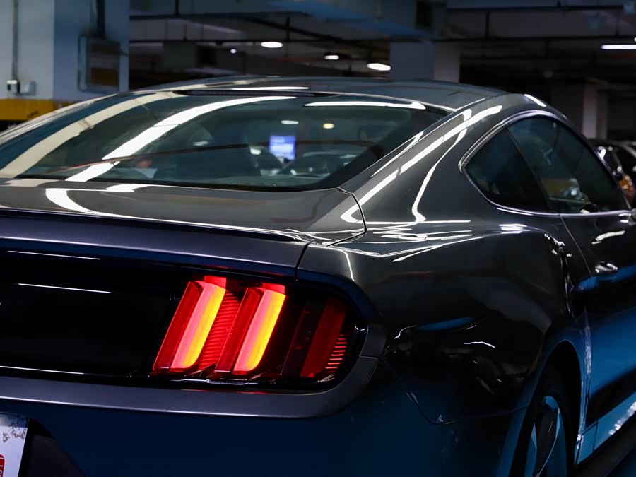 Ford Mustang 2015 car image #6
