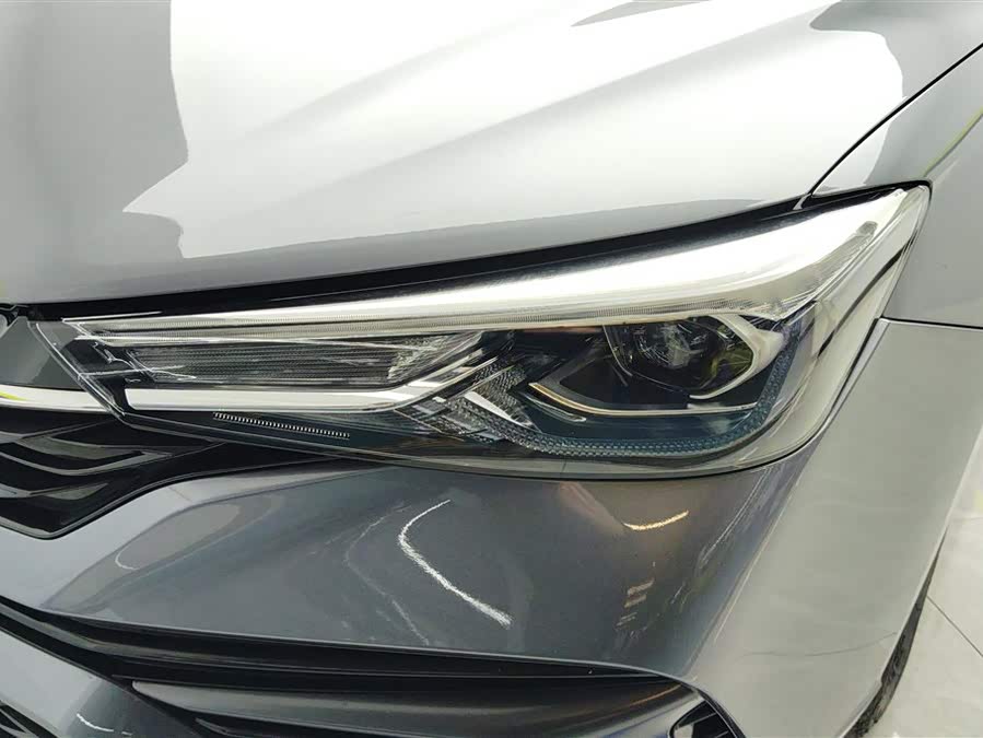 Roewe i5 2022 car image #6