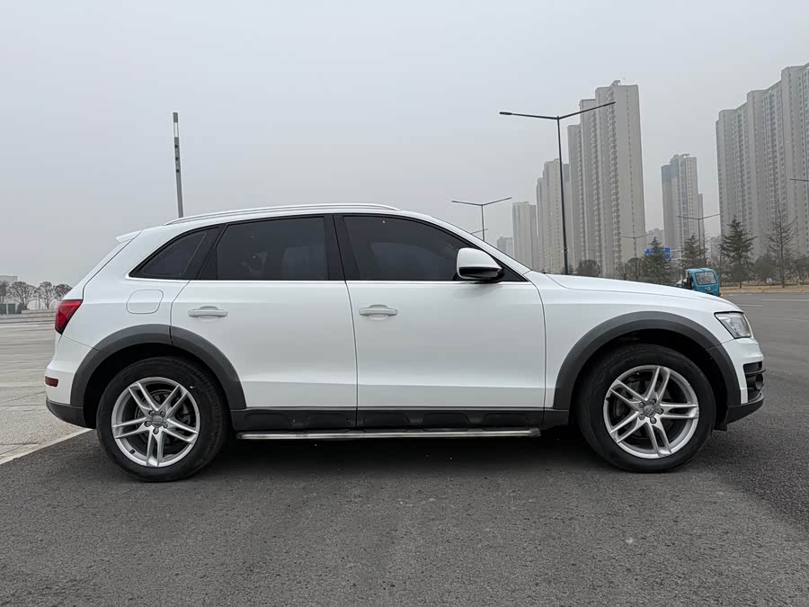 Audi Q5 2018 car image #6
