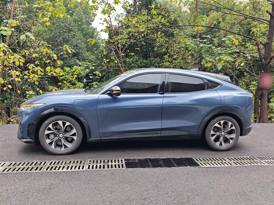 Ford Mustang Mach-E 2022 #6 Ford Mustang Mach-E 2022 car image #6