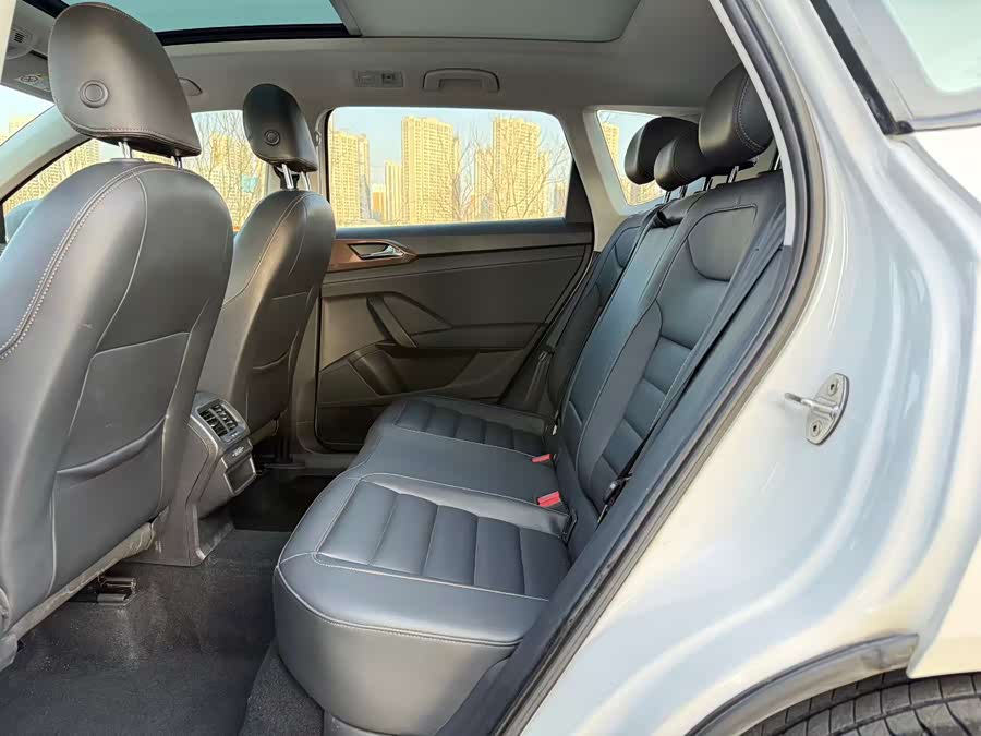 Volkswagen Tharu 2019 #6 Volkswagen Tharu 2019 car image #6