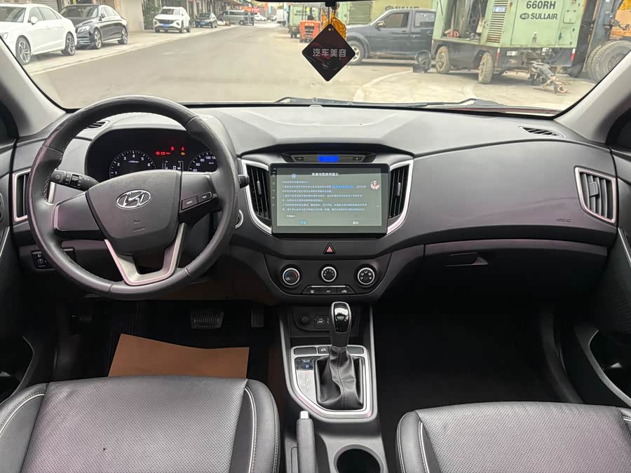 Hyundai ix25 2016 car image #6