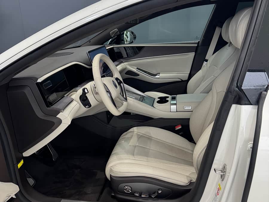 Denza Z9 2024 immagine di auto #6