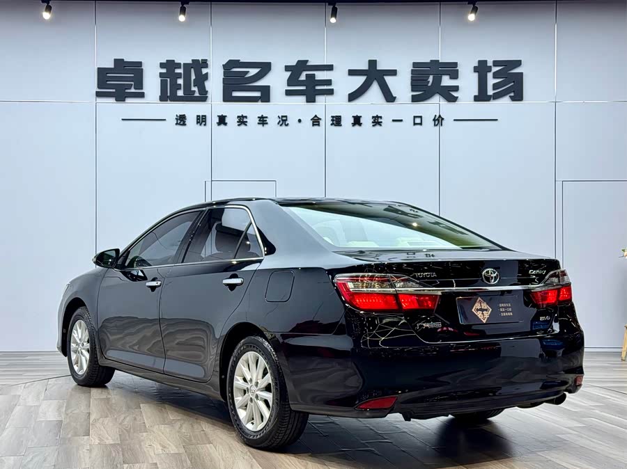 Toyota 2015 car image #6