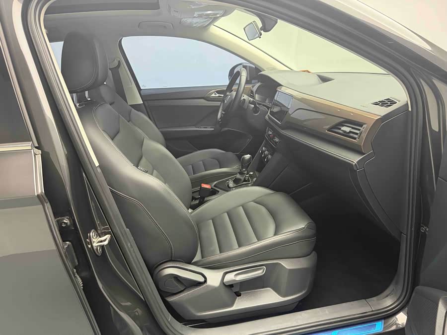 Volkswagen Tharu 2019 #6 Volkswagen Tharu 2019 car image #6