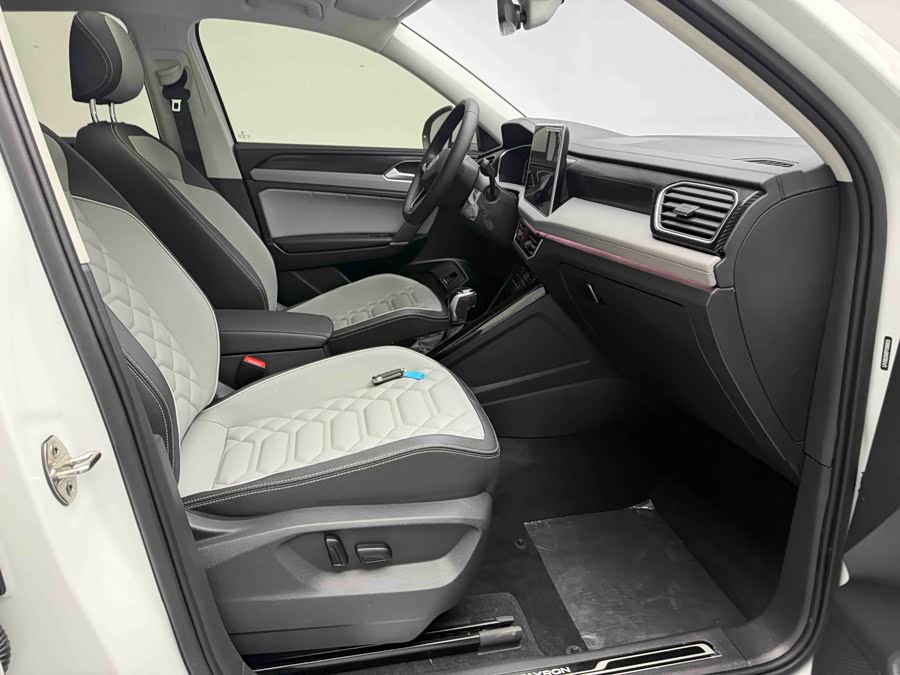 Volkswagen Tayron 2024 immagine di auto #6