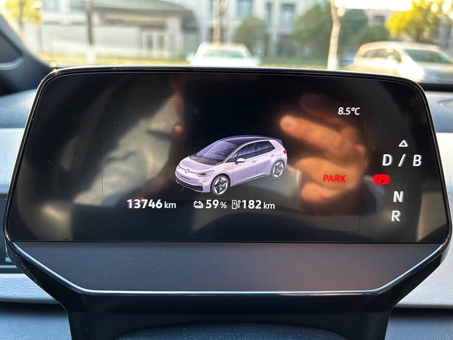 Volkswagen ID.3 2025 immagine di auto #6