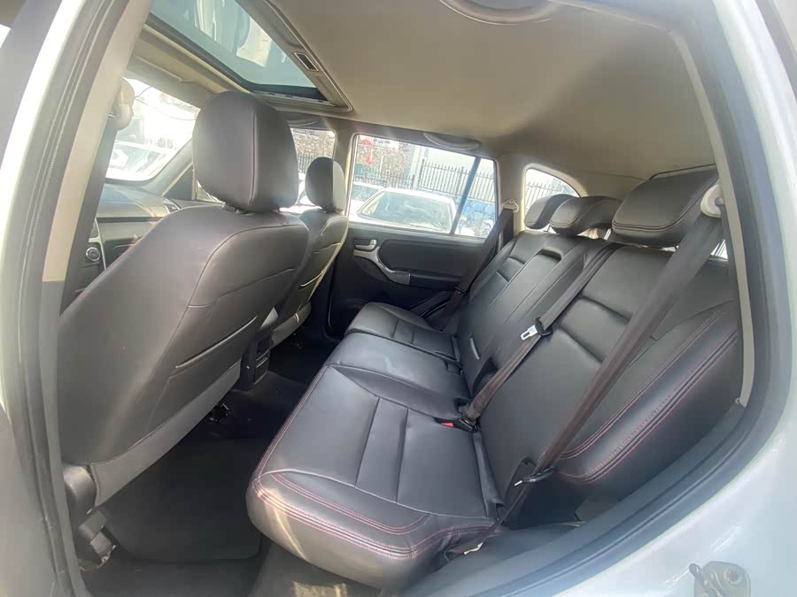 Chery 2015 car image #6