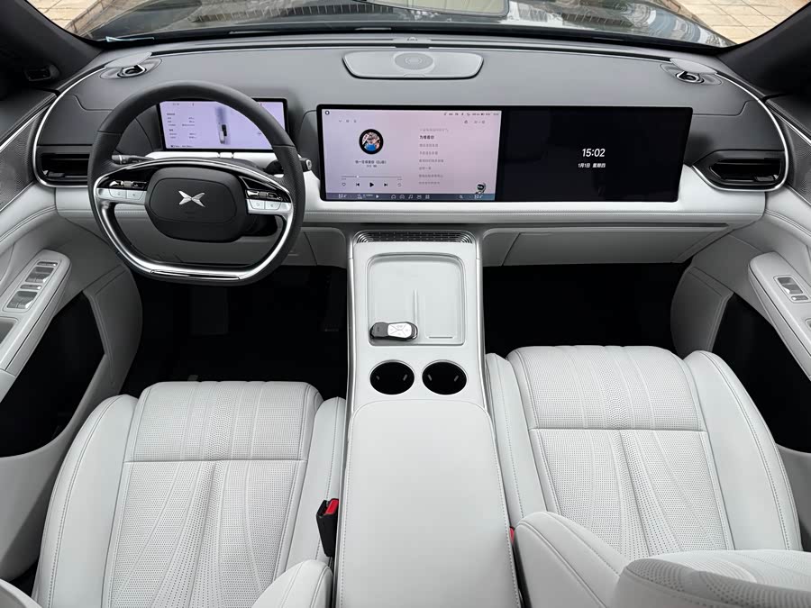 Xpeng G9 2025 car image #6