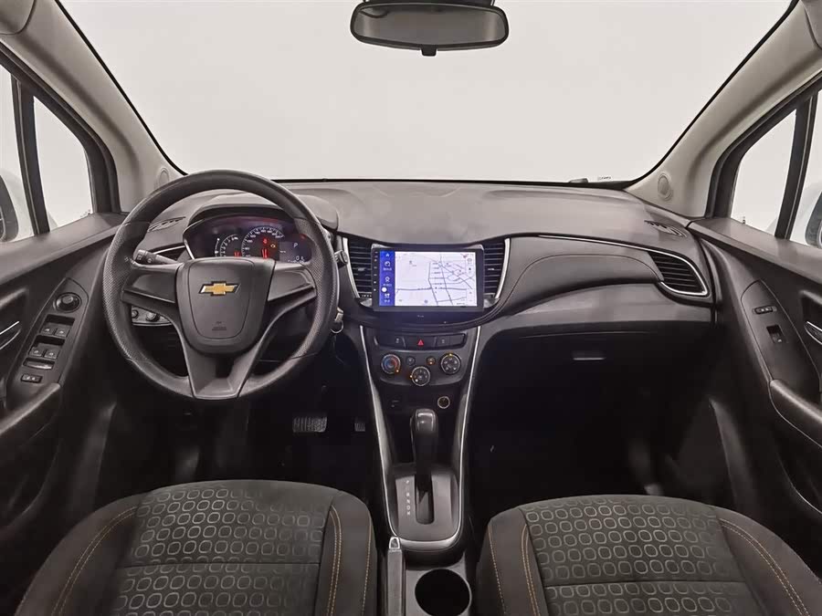 Chevrolet Tracker 2017 car image #6