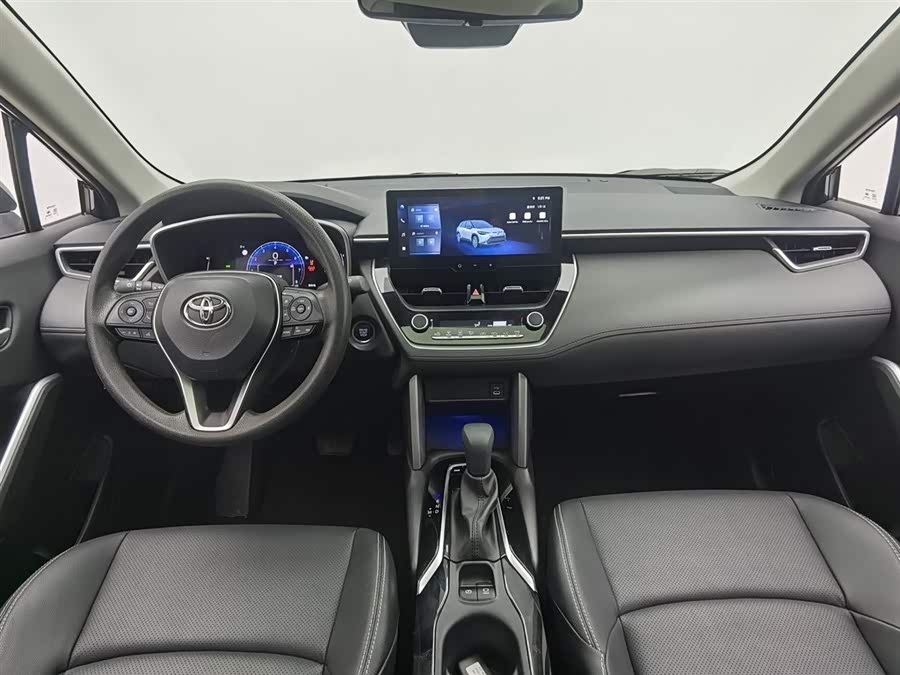 Toyota Frontlander 2024 car image #6