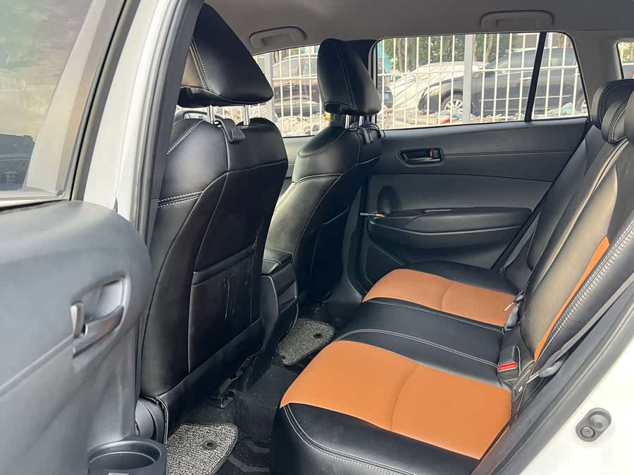 Toyota Corolla Cross 2023 immagine di auto #6