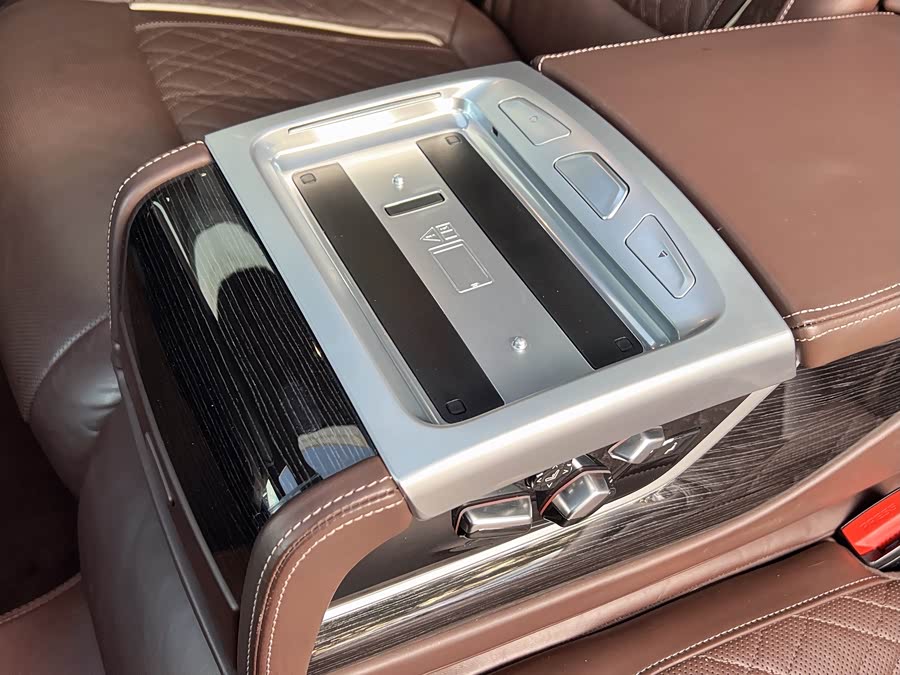 BMW 7 Series 2020 #6 BMW 7 Series 2020 car image #6