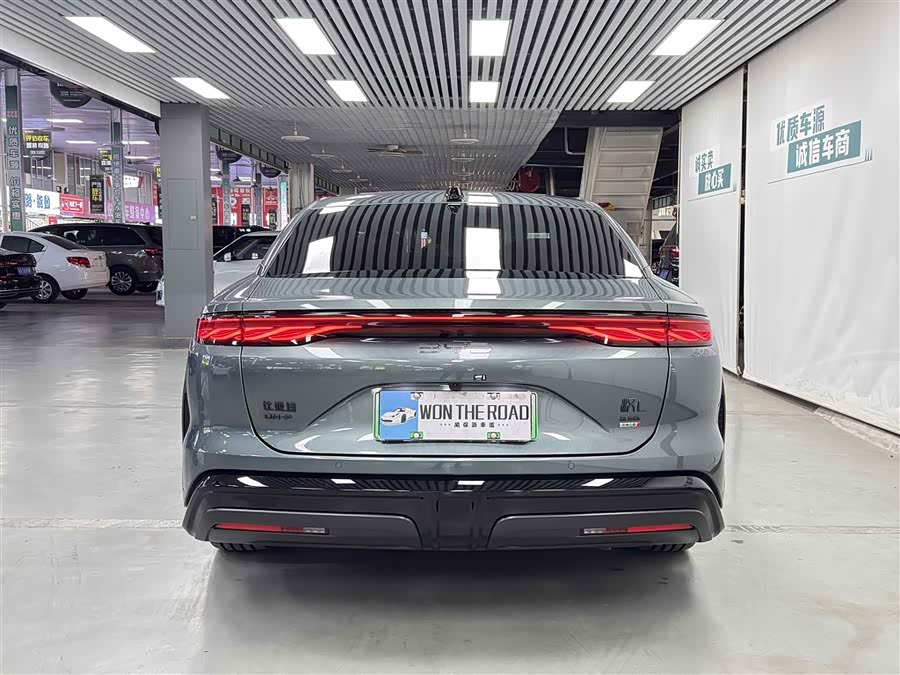 BYD HanL 2025 car image #6