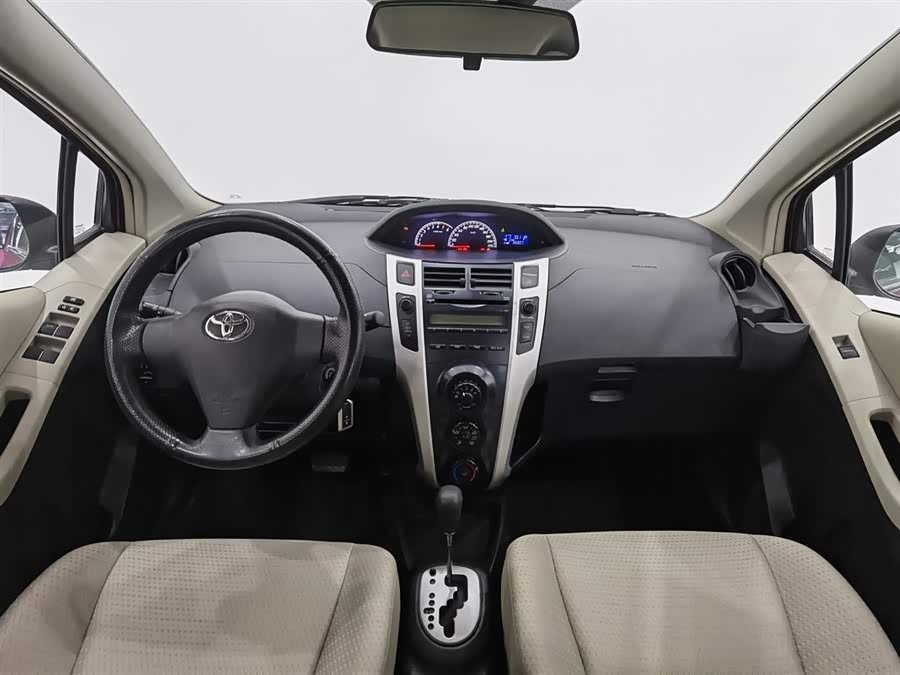 领航员 2013 汽车图片 #6