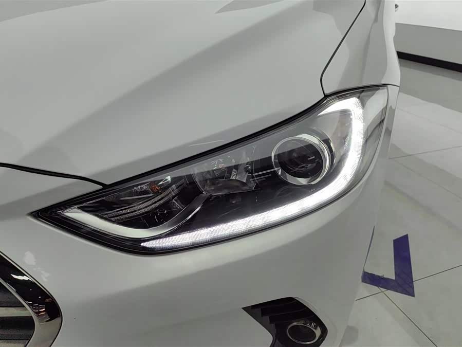 Hyundai 2018 car image #6