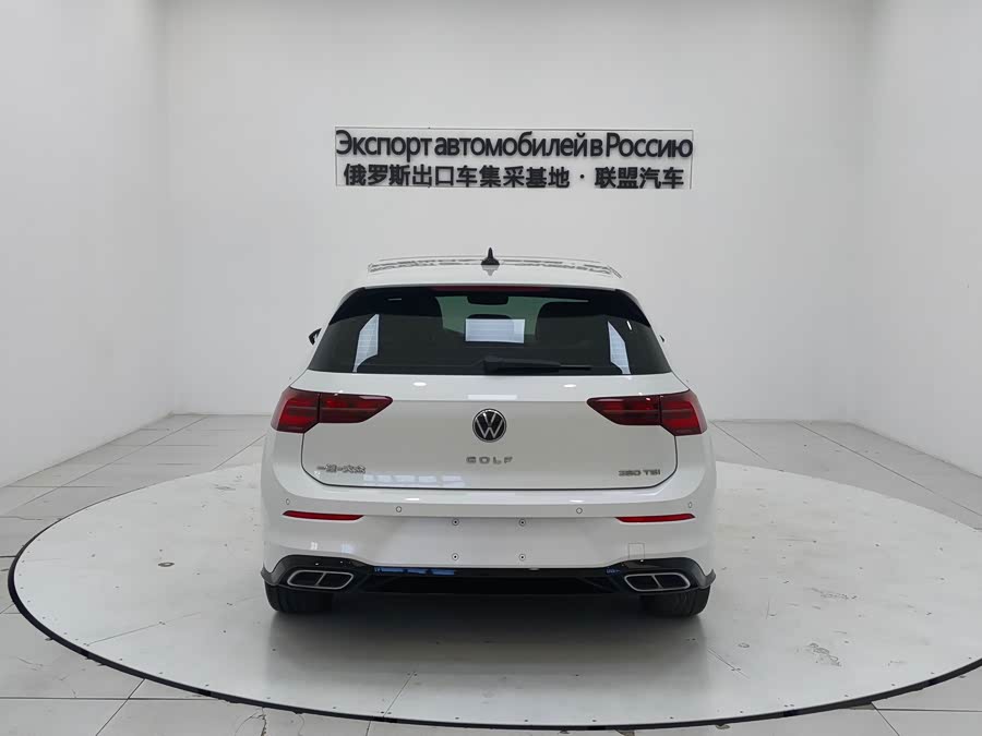 Volkswagen Golf 2022 car image #6