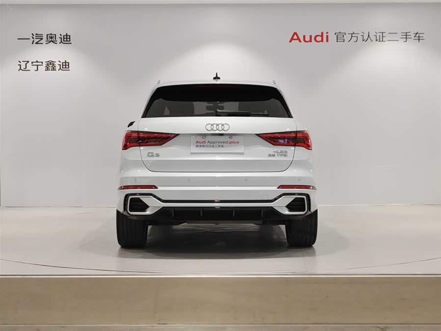 Audi Q3 2024 car image #6