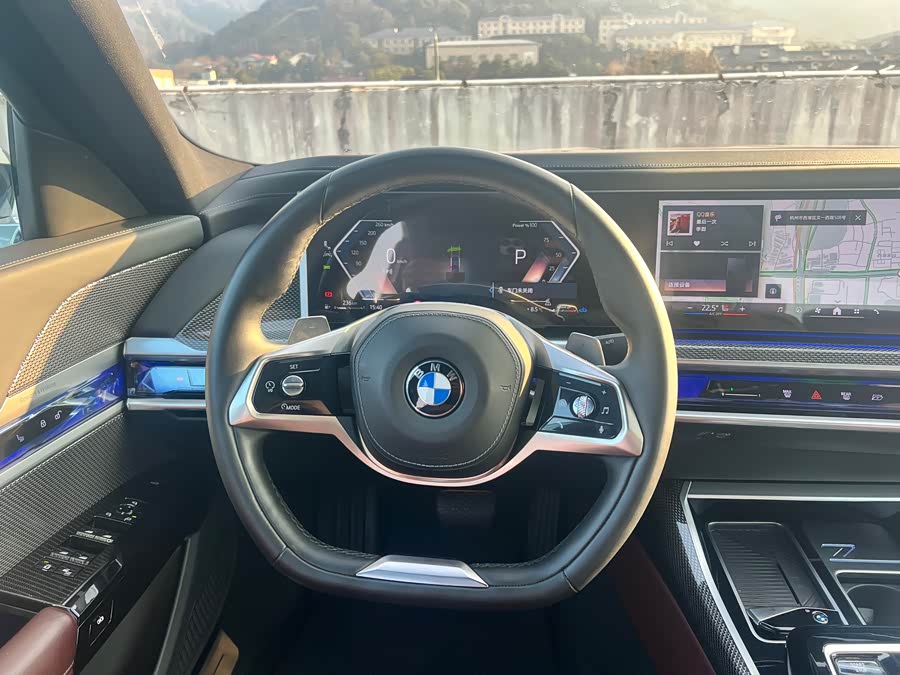 BMW 7 Series 2024 car image #6