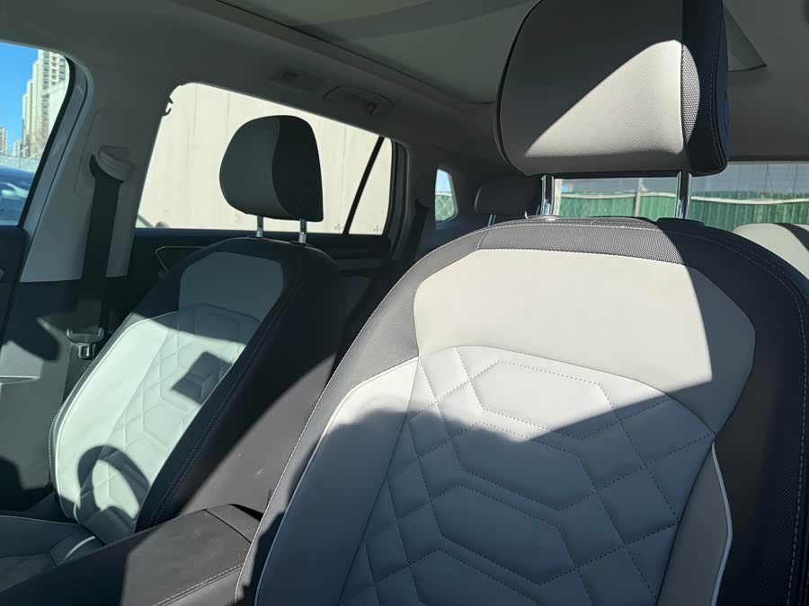 Volkswagen Tayron 2023 car image #6