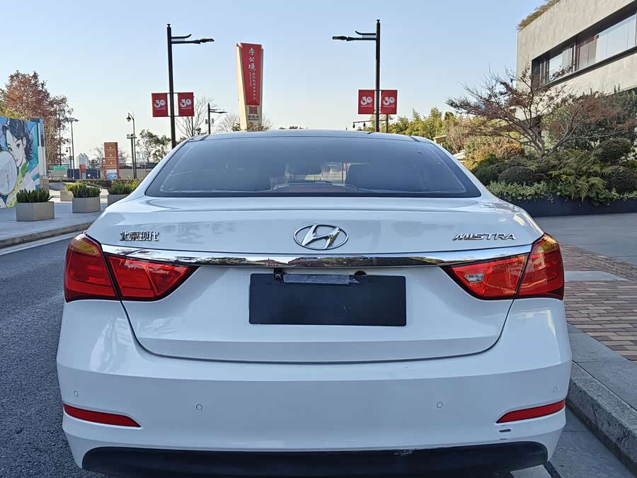 Hyundai Mistra 2014 immagine di auto #6