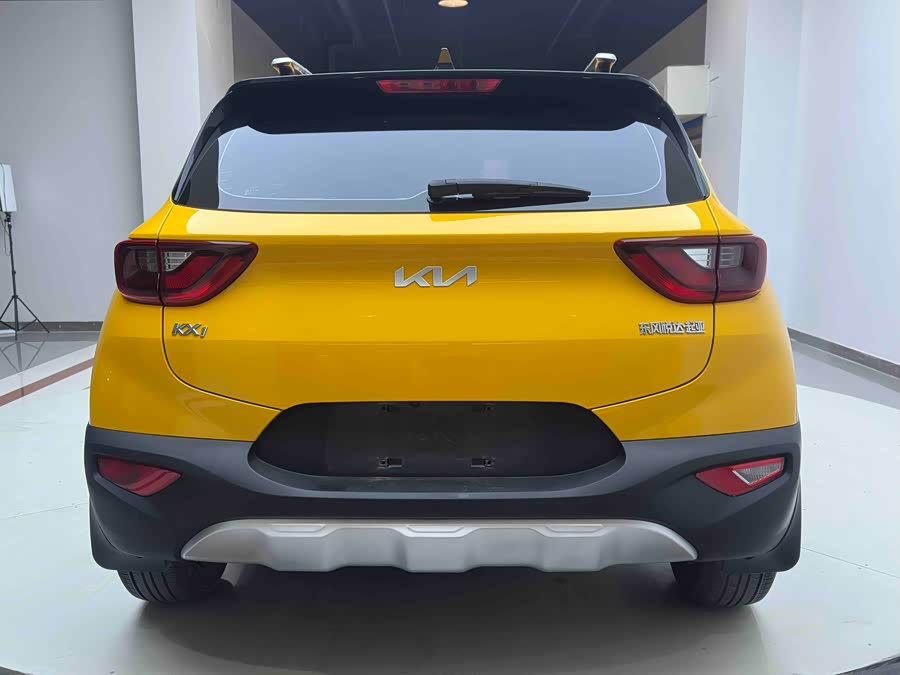 Kia 2021 car image #6