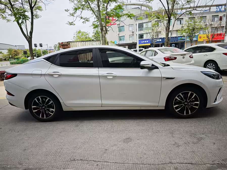 JAC 2020 #6 JAC 2020 immagine di auto #6