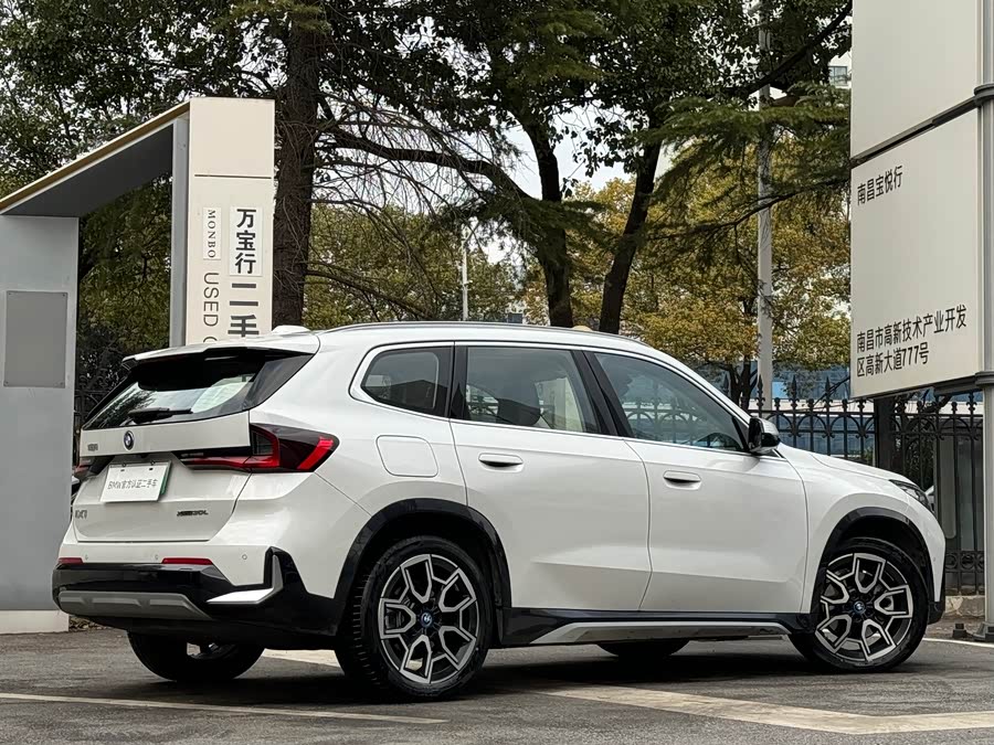 BMW iX1 2024 صورة سيارة #6