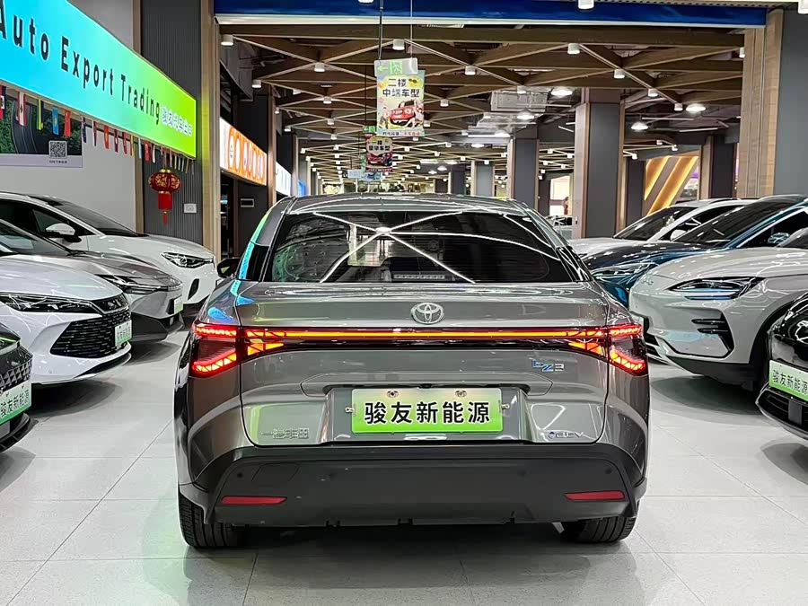 Toyota bZ3 2023 #6 Toyota bZ3 2023 immagine di auto #6