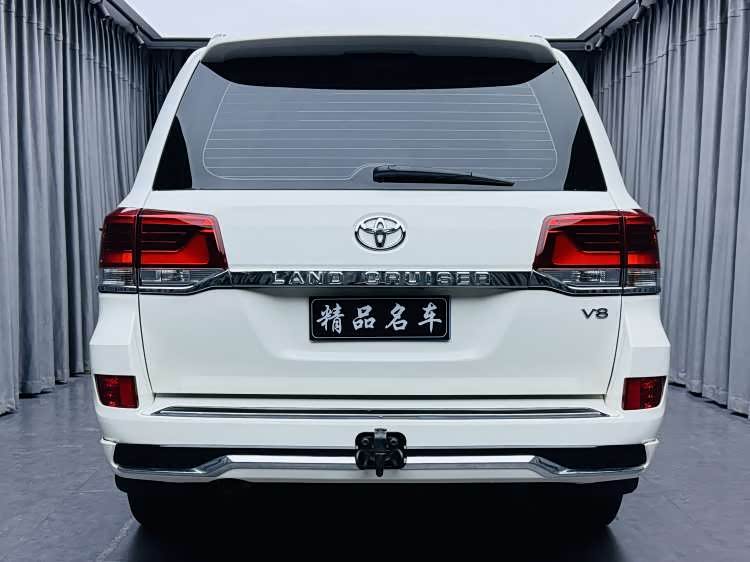 Toyota Land Cruiser 2010 #6 Toyota Land Cruiser 2010 car image #6