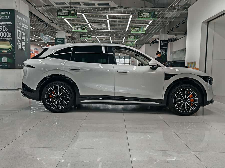 Zeekr 7X 2024 car image #6