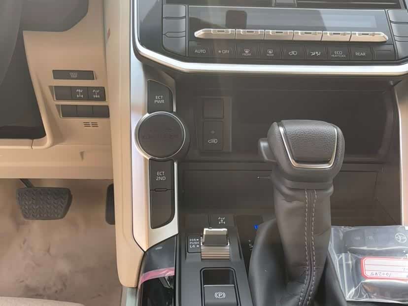 Toyota car image #6