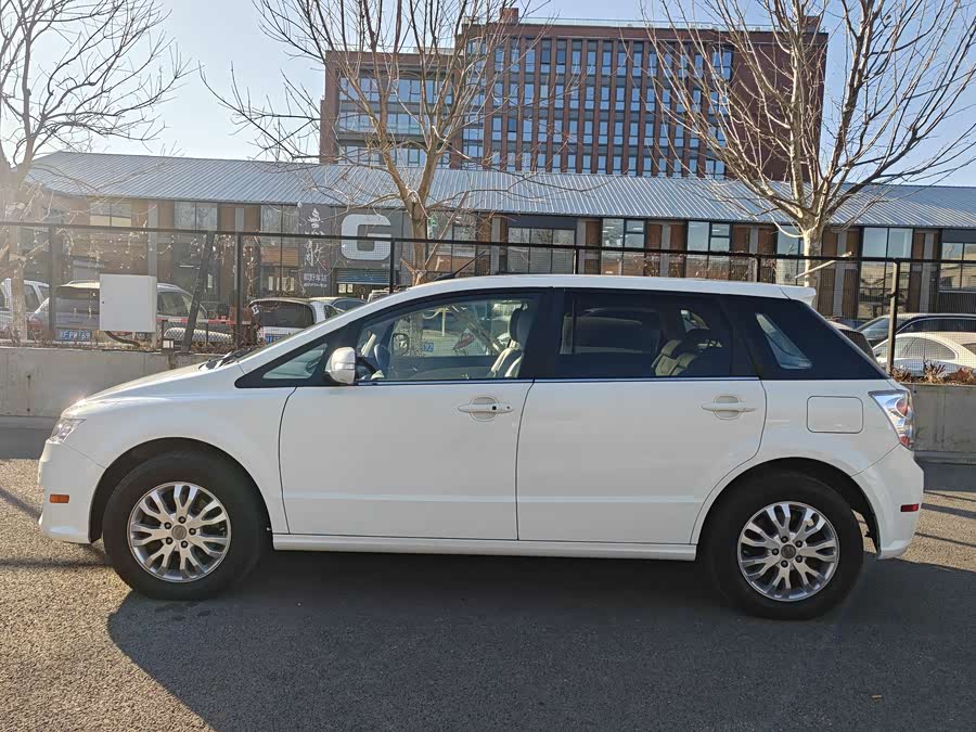 BYD e6 2015 car image #6