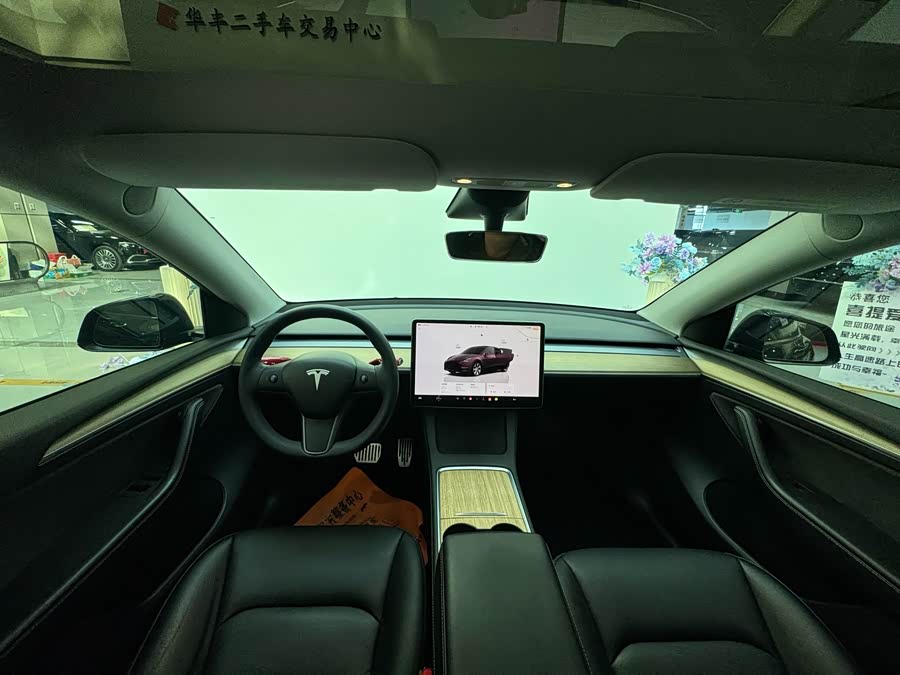 Tesla Model Y 2022 #6 Tesla Model Y 2022 car image #6