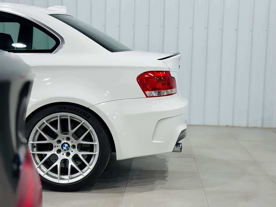 BMW 1 Series M 2012 #6 BMW 1 Series M 2012 car image #6