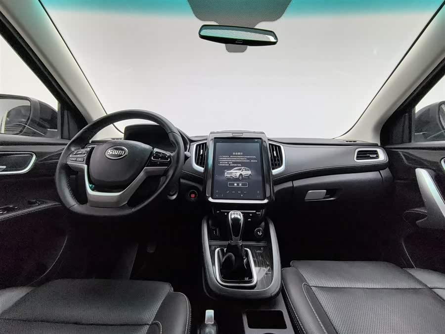 SWM X7 2019 صورة سيارة #6